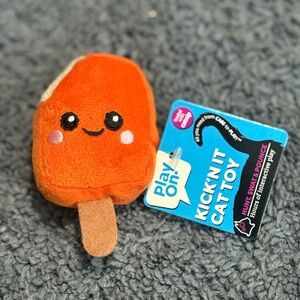 NWT Play On! Kick’n It Cat Toy shaped like a creamsicle - loaded with catnip